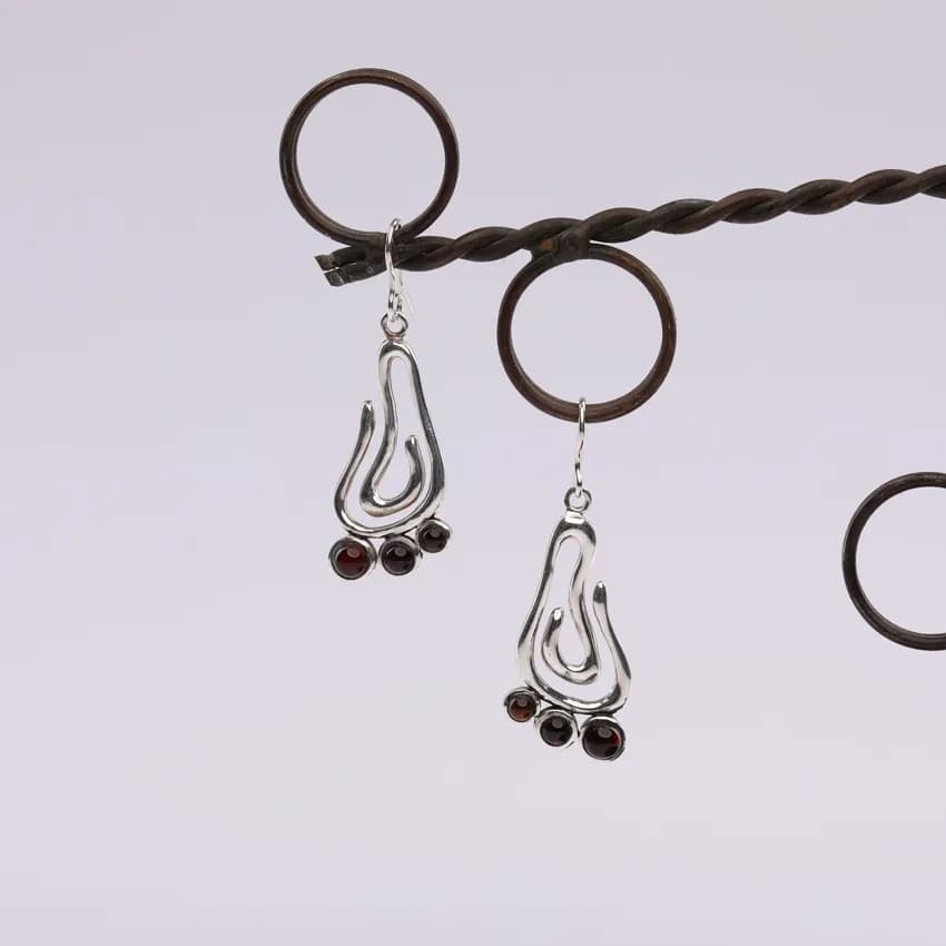 Արծաթե ականջօղեր Աքիլլեսի գարշապար Kara Silver